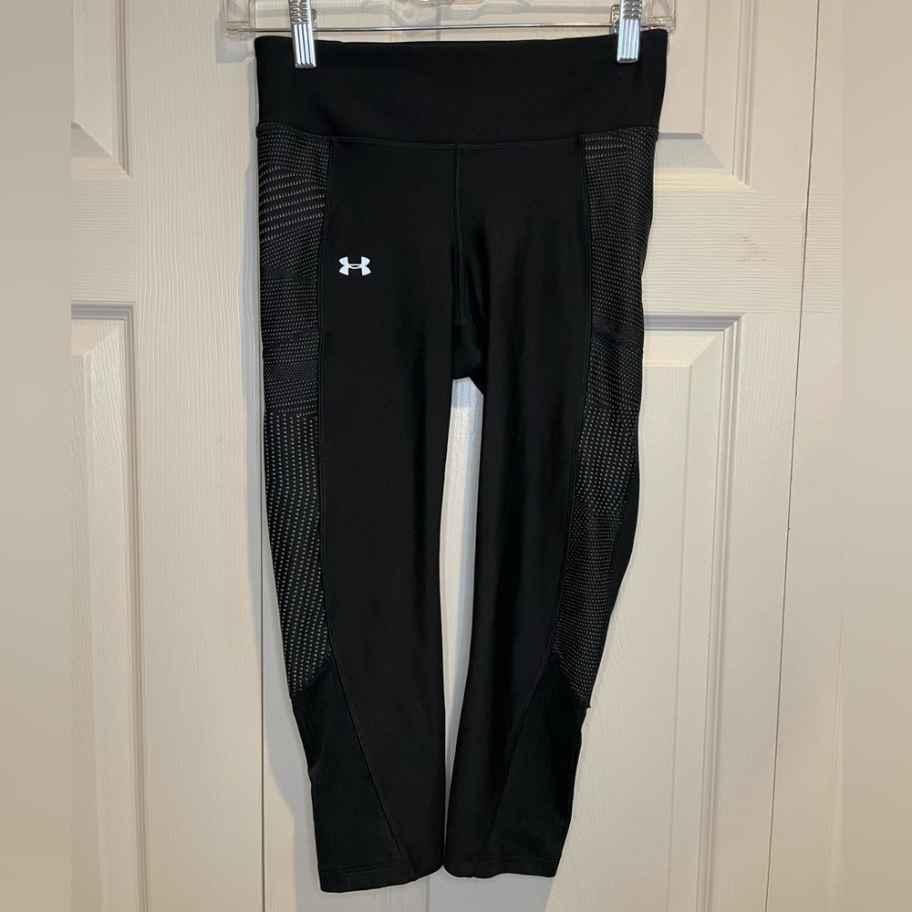 Under Armour Black Cropped‎ Leggings Mesh Detail